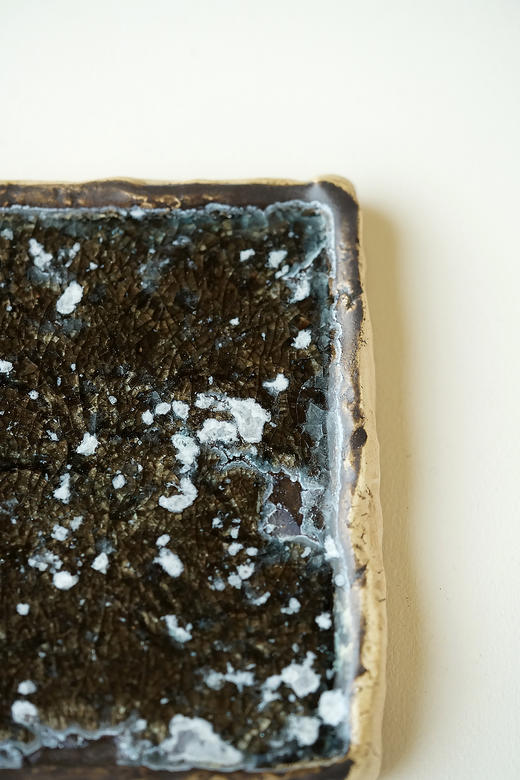 安藤雅信112黑哑光釉玻璃付贯入角皿 商品图2