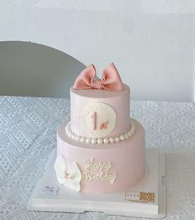 双层珍珠蝴蝶结（提前24小时预订）