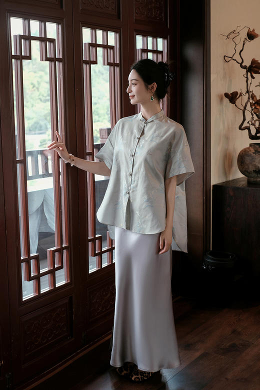 盛唐牡丹| 雅致灰重缎真丝半裙 商品图0