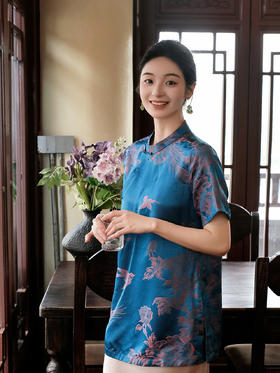 盛唐婧| 新中式老缎立领斜襟中长款上衣