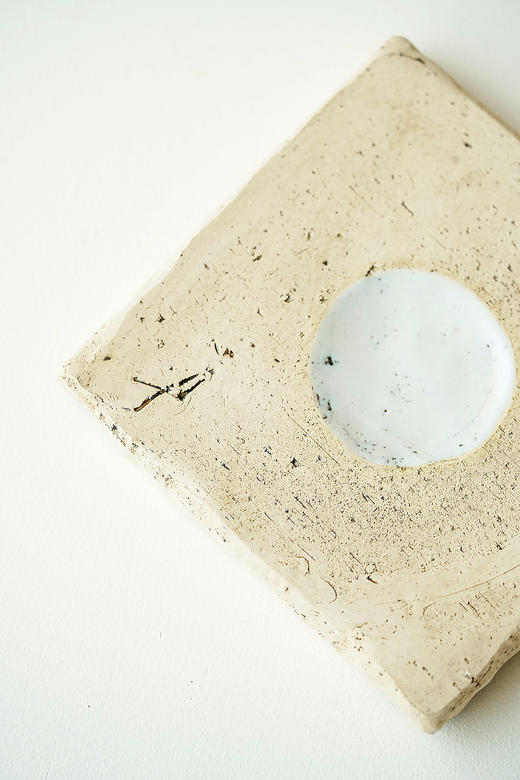 安藤雅信112黑哑光釉玻璃付贯入角皿 商品图3