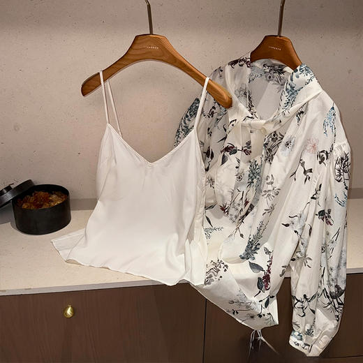 【预售7天】良木礼真丝飘带上衣（吊带）（X7343） 商品图0