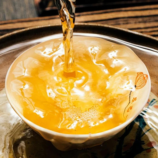 雀牌·露华春.好运连连.福鼎白茶礼盒250g 商品图1