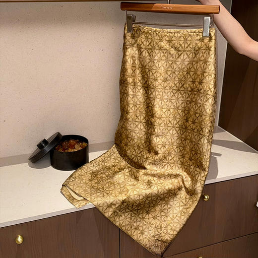 【预售7天】良木礼丝毛印花半裙（X7354） 商品图0