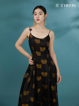 荷言HEYEN 蝶昕 黑金蝴蝶非遗宋锦真丝吊带裙高定系列