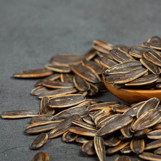 咪go鹦鹉 焦糖瓜子 135g 商品图1