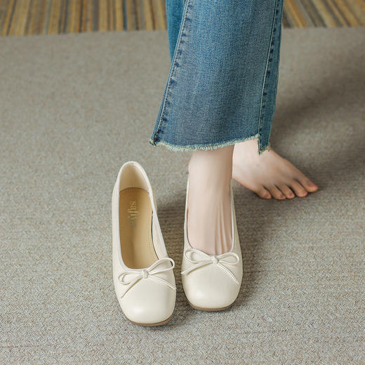 品质好货|Safiya/索菲娅2025夏季舒适高级感内增高蝴蝶结浅口单鞋SFD1111807 商品图6