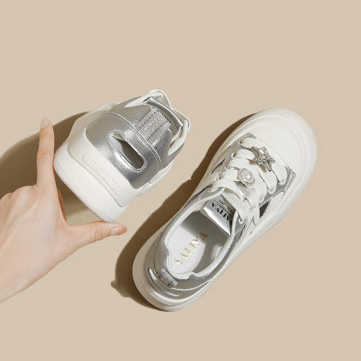 品质好货|Safiya/索菲娅2025夏季镂空透气运动休闲百搭厚底板鞋SFD2112702 商品图0