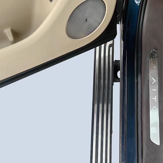 问界M9电动迎宾踏板-天鉴原厂款 商品图0