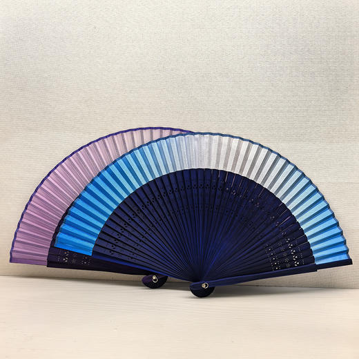 渐变彩影扇°（图案颜色随机） 商品图0