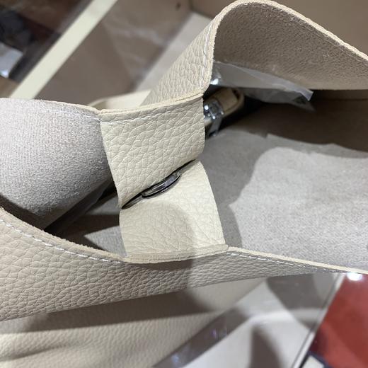 【抖音专属】复古包包(24815102-米白色) 商品图3