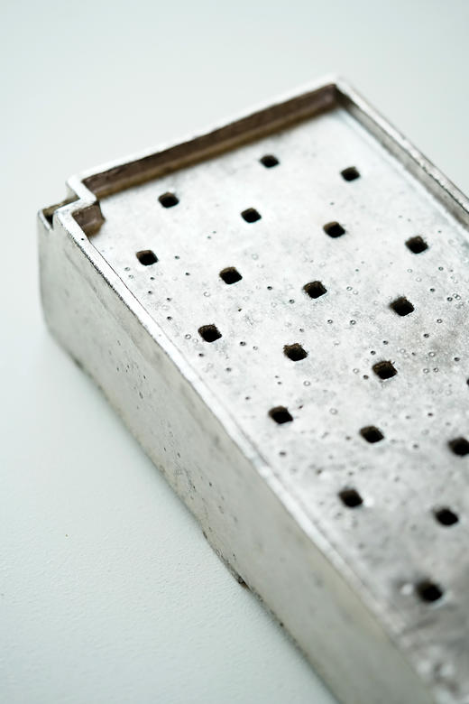 安藤雅信125黑银彩薄型茶盘一角隅切 脚付 商品图1