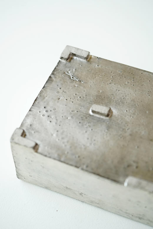 安藤雅信125黑银彩薄型茶盘一角隅切 脚付 商品图4