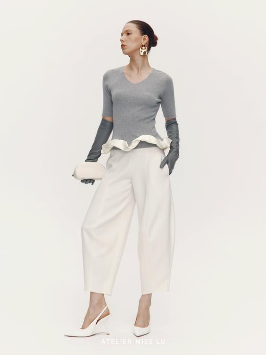 【旋转芭蕾】下摆云朵环绕拼接V领针织上衣 商品图0