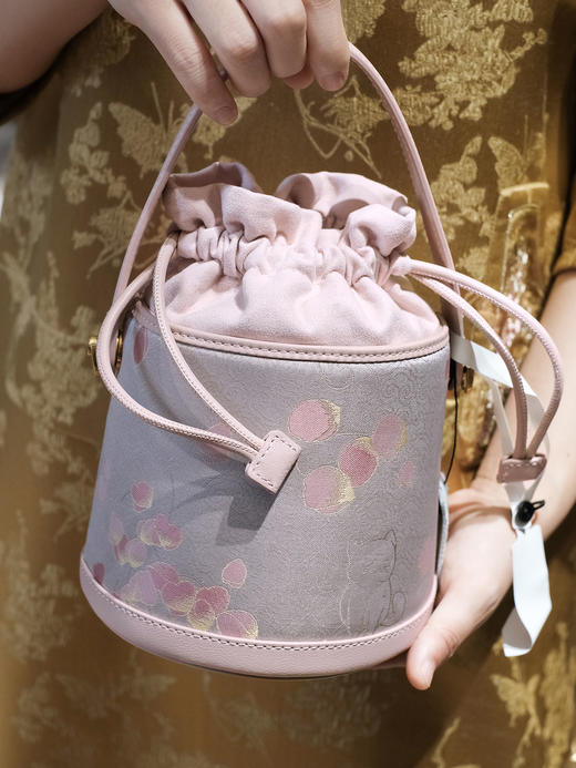 盛唐婧| 锦媛手提包-粉色[特价品] 商品图0