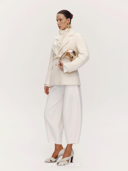 【马德里不思议】复古花扣可收腰绵羊毛西装外套 商品图2