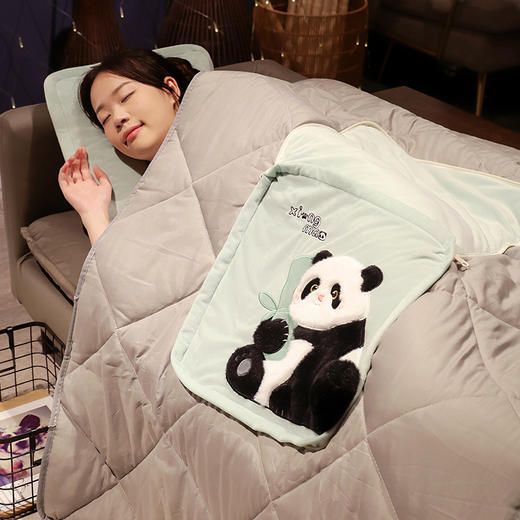 自然醒水晶绒+仿兔毛绒日式熊猫系列抱枕被两用加厚办公室汽车靠枕车载折叠午睡枕头毯子二合一QYL 商品图12