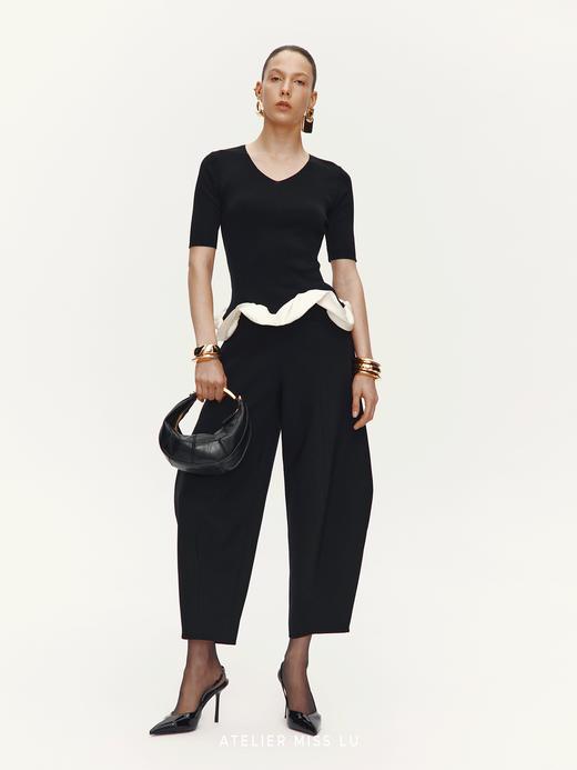 【午夜芭蕾】下摆云朵环绕拼接V领针织上衣 商品图1