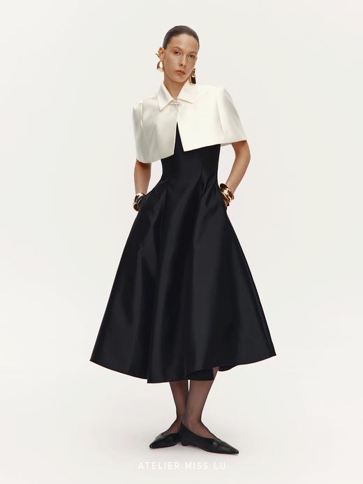 【云朵公主】造型水钻点缀光泽感斗篷短上衣 商品图3