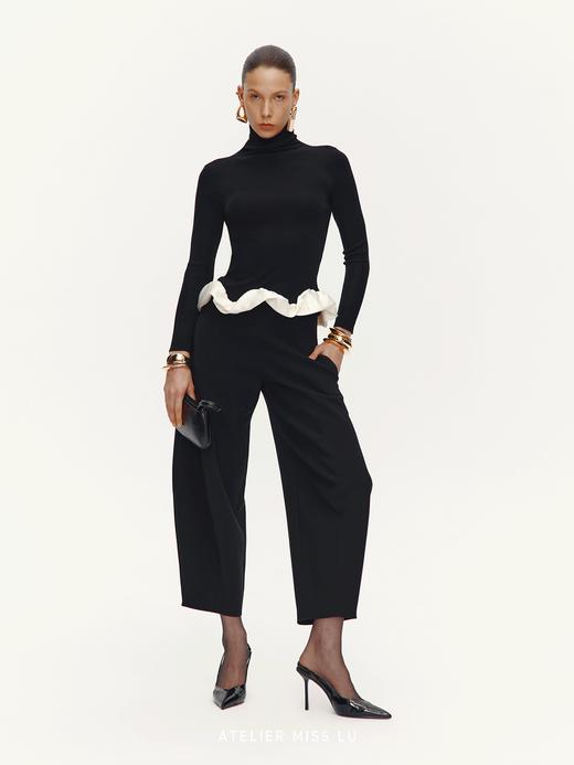 【柔夜雕塑】下摆云朵环绕拼接高领针织上衣 商品图0