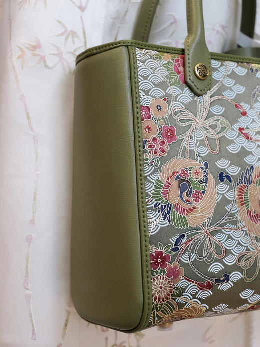 盛唐婧| 芙蓉手提包-雾绿[特价品] 商品图1