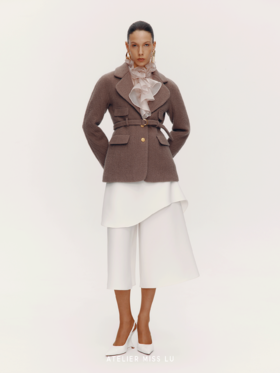 【巴黎余温】圆肩设计复古翻领造型绵羊毛西装外套