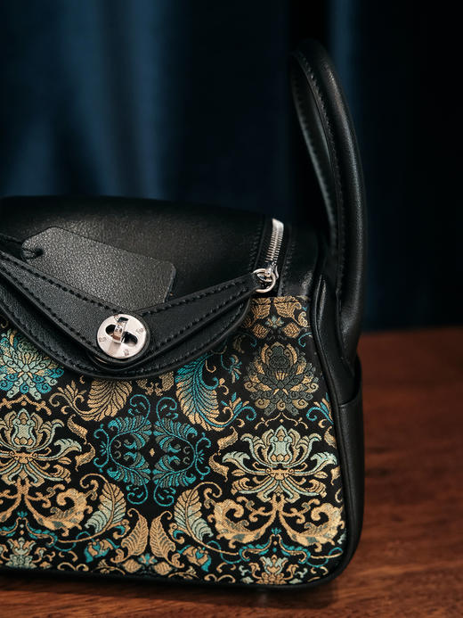 盛唐婧| 步摇手提包-黑色[特价品] 商品图1