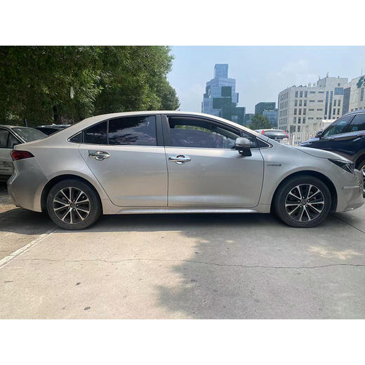 丰田 雷凌 智能电混双擎 1.8L 运动版【长租-北京】 商品图2