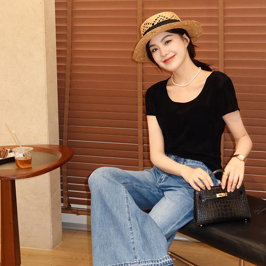 【不退不换】良木礼植绒蕾丝上衣（X7321） 商品图1