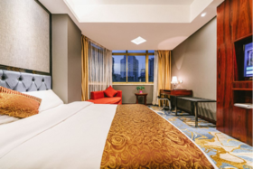 【五月花高原酒店】彩匀豪华大床房