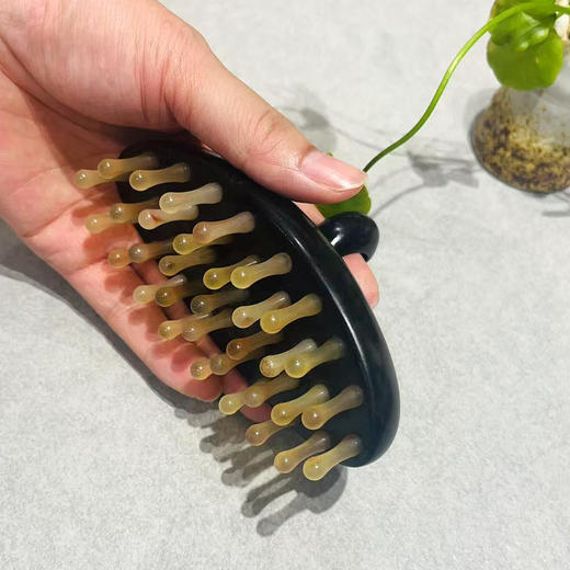 紫光檀爱心按摩梳 商品图0