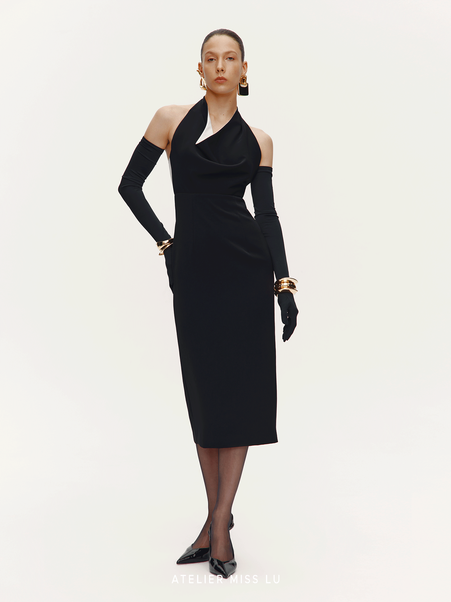 【日夜轻语】撞色垂荡领设计露背挂脖修身连衣裙