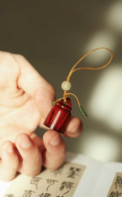 称心如意°圆柱形紫檀印章挂件 商品图3