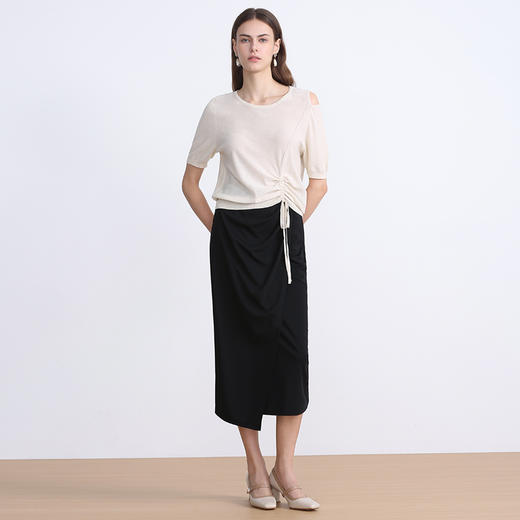 EITIE爱特爱夏季新款设计感镂空修身显瘦舒适百搭纯色短袖抽绳针织衫7801505 商品图6