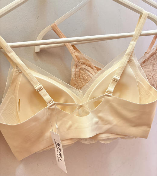 都市丽人内衣无钢圈无排扣蕾丝文胸LB36AE 商品图2