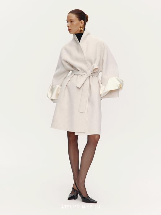 【日光神女】立体花苞袖拼接绵羊毛双面呢大衣 商品图0