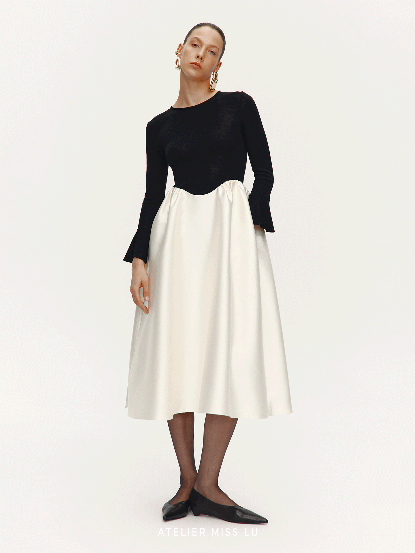 【浮光花园】光泽感拼接设计微喇长袖A字连衣裙