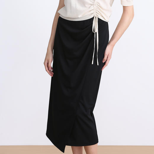 EITIE爱特爱夏季新款气质高级感提褶高腰包臀半身裙7806518 商品图3