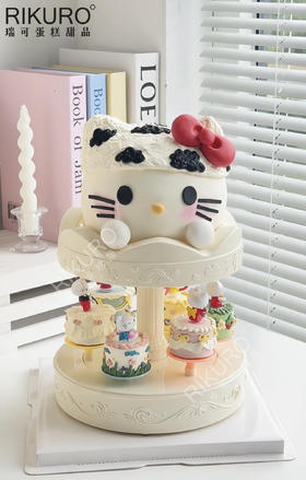 音乐盒旋转蛋糕 | 主题定制鲜果蛋糕