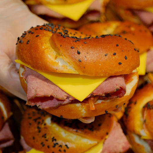 现烤面包—碱水泡菜牛肉 商品图1