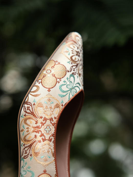 盛唐婧 |桂舟-手工羊皮几何花卉小跟鞋-橘色(特殊商品不退不换)-[特价品] 商品图3