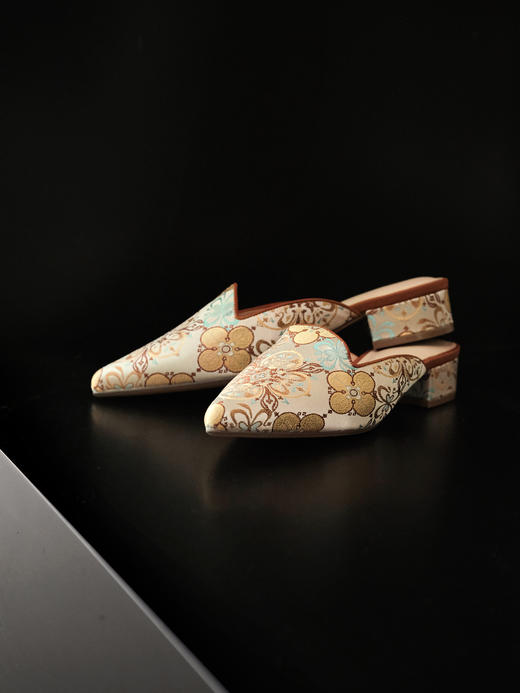 盛唐婧 |衡芜-新中式手工羊皮粗跟穆勒鞋-橘色(特殊商品不退不换)-[特价品] 商品图0