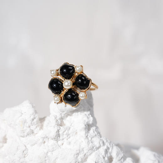 订购5个月到｜Gripoix Paris-Clover-黑色 四叶草 珍珠 戒指［法国设计师］ 商品图2