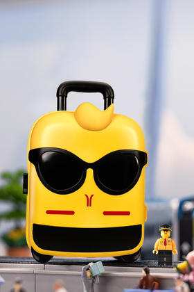 广州地铁1号线拉杆箱模型