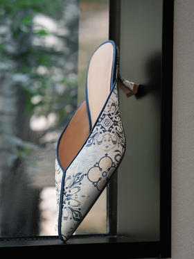 盛唐婧 |杜若-新中式手工羊皮穆勒鞋-蓝色(特殊商品不退不换)-[特价品]