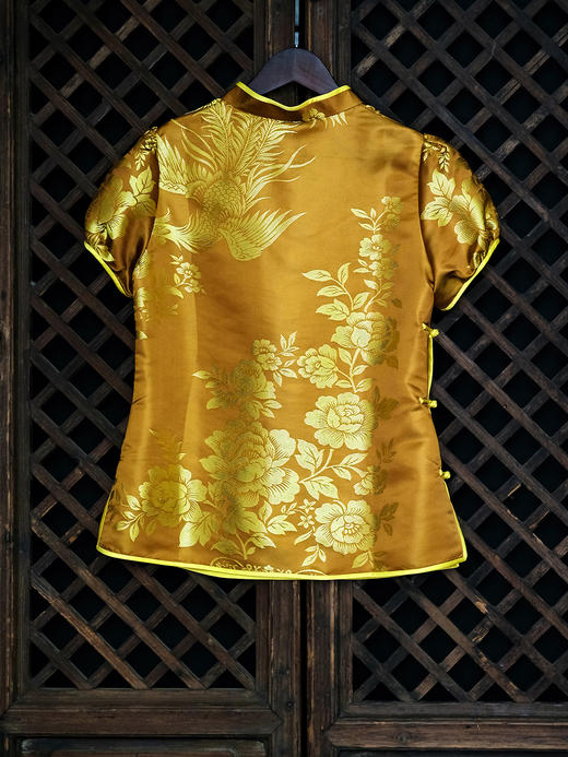 盛唐婧| 新中式老缎圆领斜襟七分袖上衣 商品图6