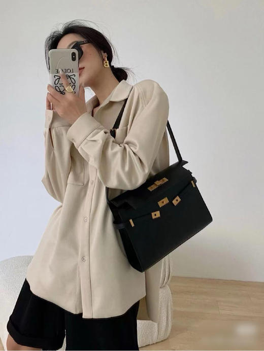 YSL 曼哈顿 box牛皮 中号 黑金 单肩包 商品图3