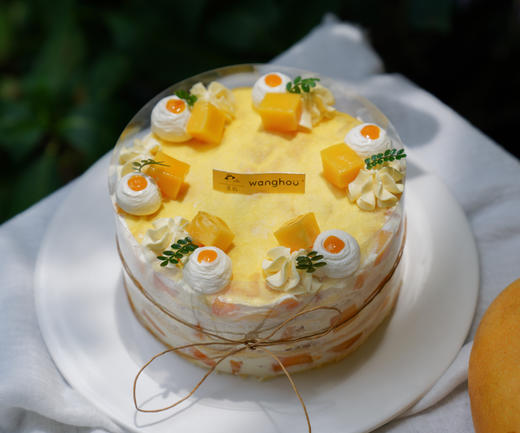 【小6寸芒果千层】新鲜芒果+软软千层皮+木糠粉（需提前3小时预定） 商品图1