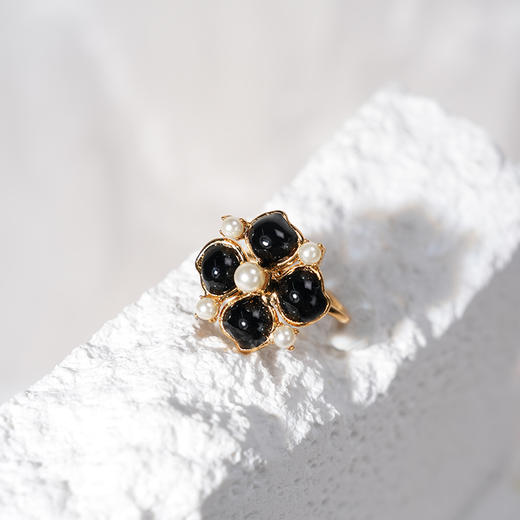 订购5个月到｜Gripoix Paris-Clover-黑色 四叶草 珍珠 戒指［法国设计师］ 商品图0