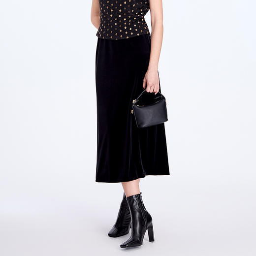 EITIE爱特爱小 A 型优雅丝绒高级感半身裙8306008 商品图2